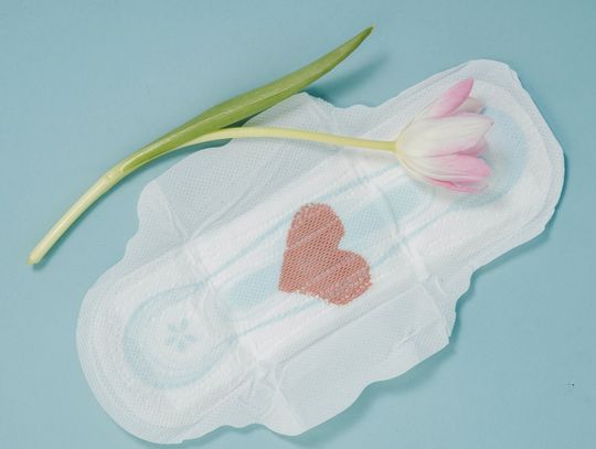 Skrzynki tylko dla kobiet w ratuszu i szkołach. Chcą walczyć z "ubóstwem menstruacyjnym"