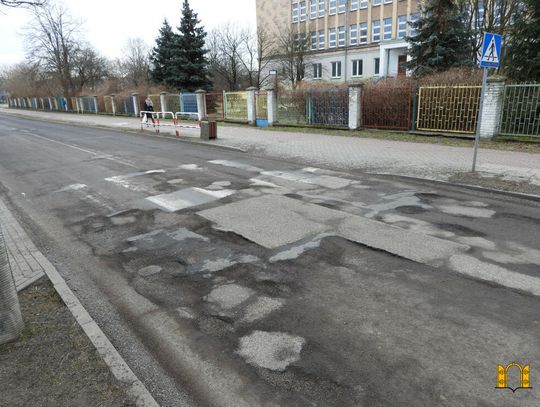 Słaba jakość asfaltu włocławskich dróg przyczyną nadmiernej umieralności?