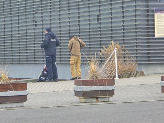 [aktualizacja] Służby sprawdzają Wisłę. Trwają poszukiwania zaginionego mężczyzny