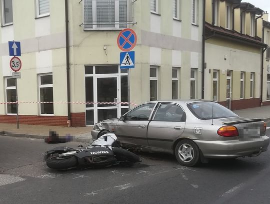 Śmiertelność motocyklistów na drodze jest prawie 6-krotnie wyższa niż wśród kierowców i pasażerów osobówek