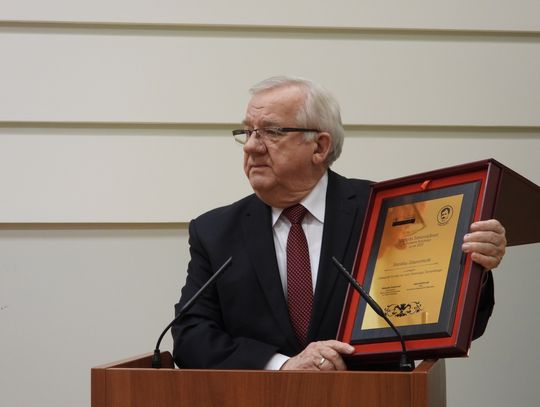 Stanisław Wawrzonkoski odebrał nagrodę im. Norberta Barlickiego, przedwojennego działacza Polskiej Partii Socjalistycznej