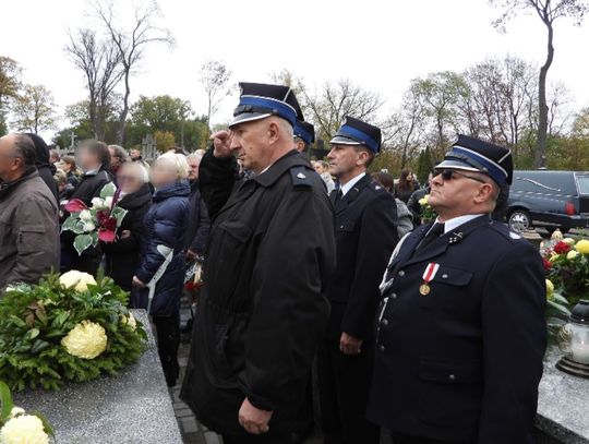 "Stasiu był osobą nieszablonową i taką zostanie w pamięci nas wszystkich". Ostatnie pożegnanie Stanisława Barskiego