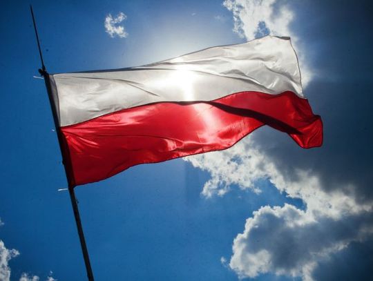 Stawiają maszty ze środków na służbę zdrowia. We Włocławku również powstanie taki maszt