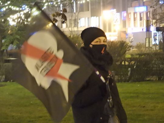 Strajk Kobiet - z mniejsza ilością osób, ale wciąż trwa