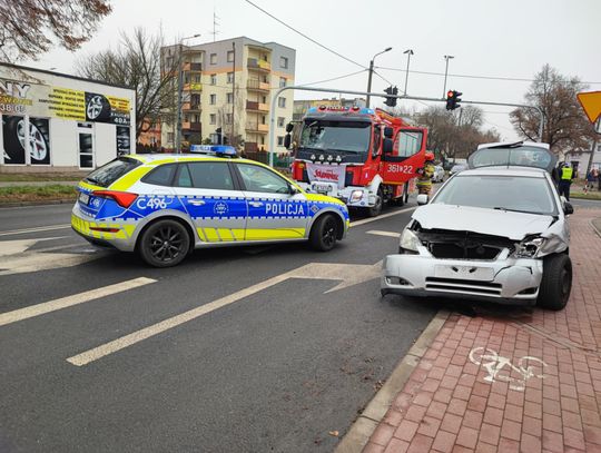 Straż kieruje ruchem, na osiedlu Południe zdarzyły się dwa pojazdy