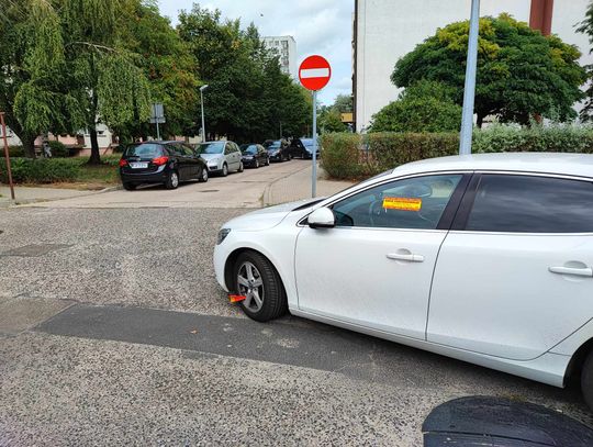 Straż Miejska w weekend założyła cztery blokady na koła na ulicy Toruńskiej