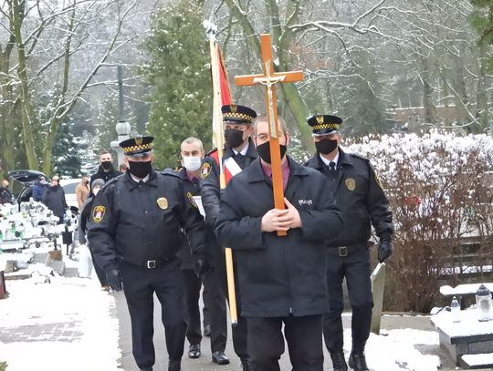 Straż Miejska, władze, przyjaciele i rodzina pożegnali Dariusza Zielińskiego