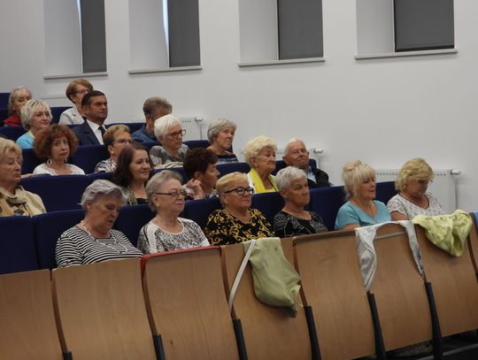 Studenci Uniwersytetu Trzeciego Wieku zakończyli rok akademicki