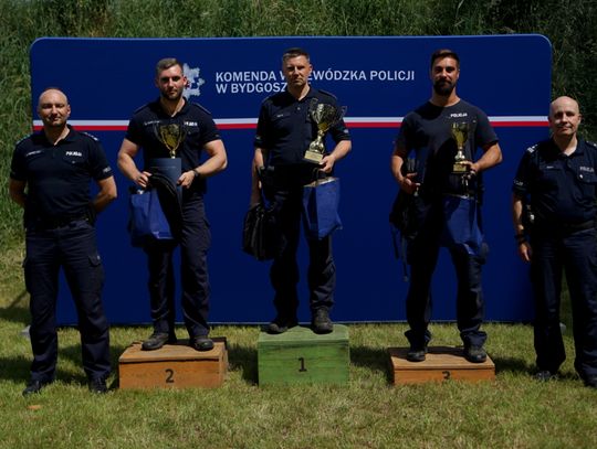 Sukces policjanta z Włocławka na zawodach strzeleckich
