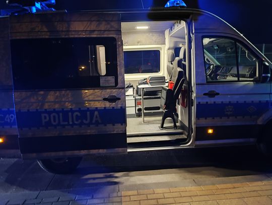 Świadek zauważył auto jadące "wężykiem". Kierowca miał 1,5 promila alkoholu