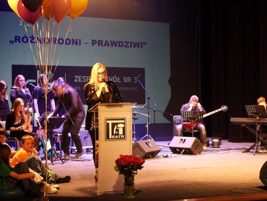 Światowy Dzień Świadomości Autyzmu. W teatrze odbył się koncert