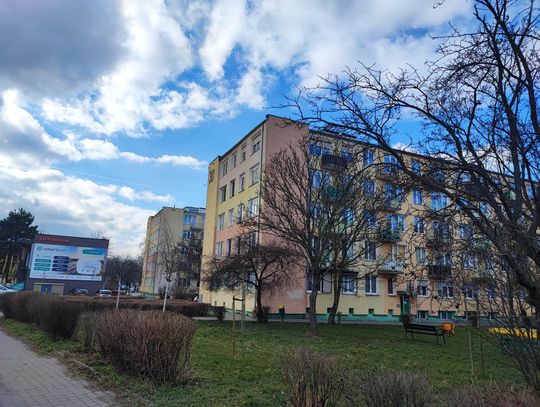 Sześć bloków na os. Zazamcze bez ogrzewania i ciepłej wody. Przyczyną rozerwany zawór spustowy