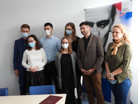 Szpital podpisał umowy ze studentami medycyny. Co to oznacza dla pacjentów? 