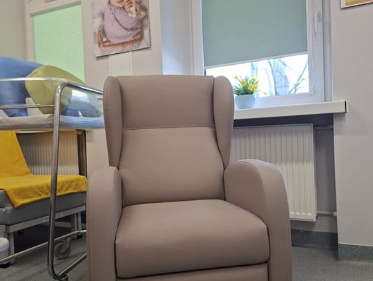 Szpital wzbogacił się o fotel do kangurowania