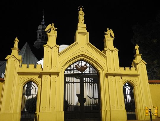 Ta parafia zmienia zasady. Kapłan nie odwiedzi "po kolędzie" tych, którzy nie złożą kartki na tacy, lub...