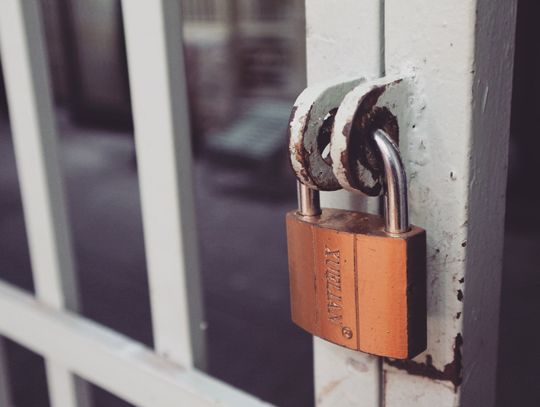 Teatr, basen, siłownie, szkoły, biblioteki zamknięte do 25 marca w związku z COOVID-19