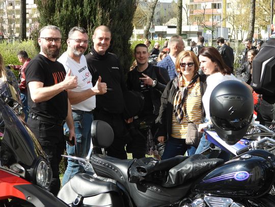 Tłumy wiernych na MotoŚwięconce u Świętego Stanisława