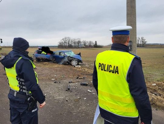 Tragiczny wypadek w Szewie. Nie żyje 19-nastoletni kierowca