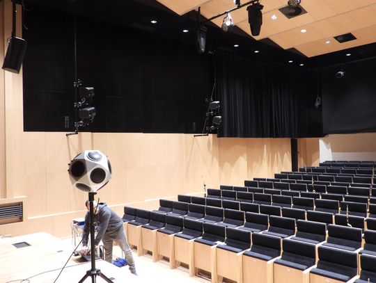 Trwa strojenie akustyczne sali koncertowej w Zespole Szkół Muzycznych