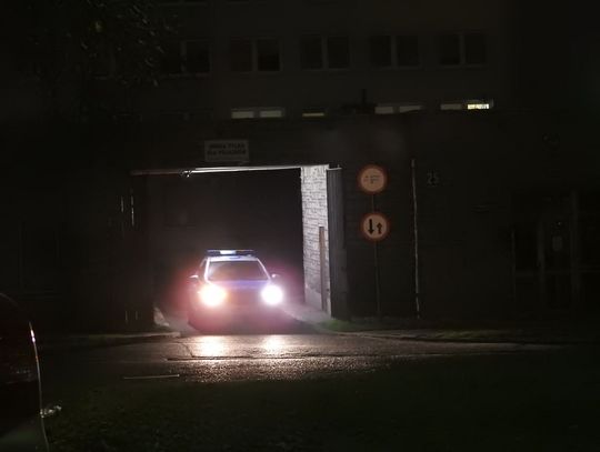 Trzej złodzieje z os. Kazimierza Wielkiego ukradli kawę za 1700 zł