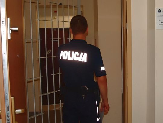 Uciekł przed wyrokiem za znęcanie nad rodziną. Zatrzymano go w Osięcinach