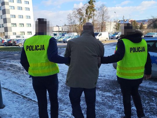 Ukradł Opla i uciekał nim przed policją. Finał akcji na os. Kazimierza Wielkiego