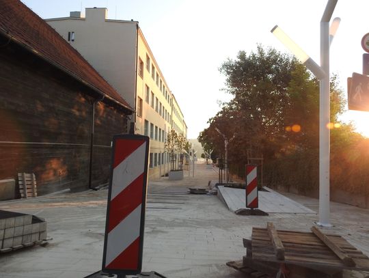 Ul. Piwna otwarta dla ruchu od piątku 16 lipca. Kończy się budowa woonerfu 