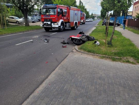 Ulica Barska zablokowana. Motocykl zderzył się z pojazdem osobowym