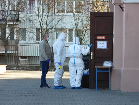 Usiłował opuścić miejsce kwarantanny przy Żytniej 55, wkroczyły służby