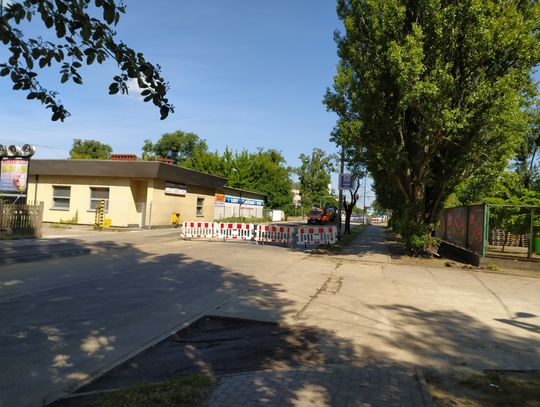 Utrudniania na włocławskich drogach. Ulice Wysoka i Żeromskiego zamknięte