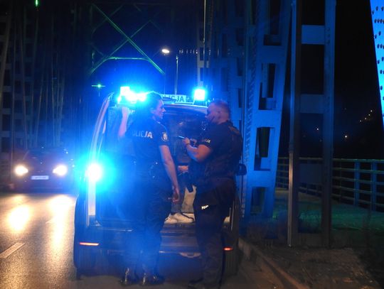 Utrudnienia na moście, kolejny desperat...?