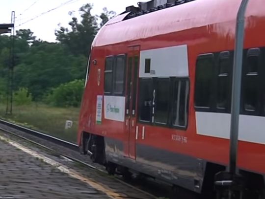 Uwaga na oszustów! Wchodzą do przedziału PKP i proszą o wypełnienie ankiety w związku z Covid-19 