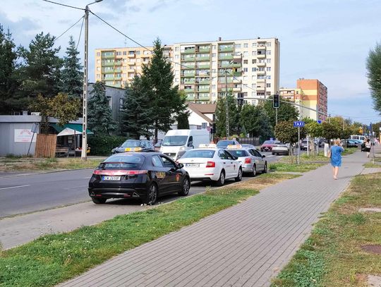 Uwaga przedsiębiorcy taksówkarze, nastąpiła zmiana w przepisach