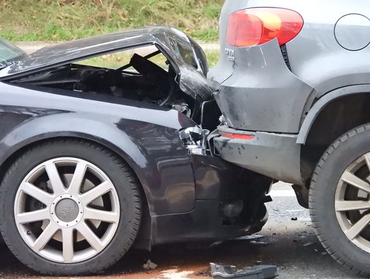 W karambolu na Alei Kazimierza Wielkiego uszkodzonych zostało 7 aut