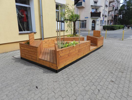 W śródmieściu pojawiły się parklety