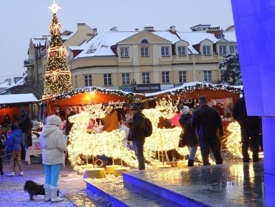 W ten weekend Jarmark Bożonarodzeniowy. Food Trucki, Mikołaj i warsztaty