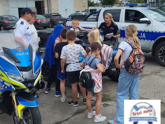 Wakacyjna wizyta u włocławskich policjantów