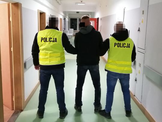 Włamał się do remontowanego domu w Śródmieściu. Miał ponad promil alkoholu w organizmie, teraz grozi mu 10 lat...