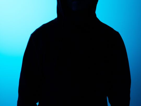 Włocławianka ostrzega kobiety przed mężczyzną, który obnażał się i napastował ją na Jednostce E