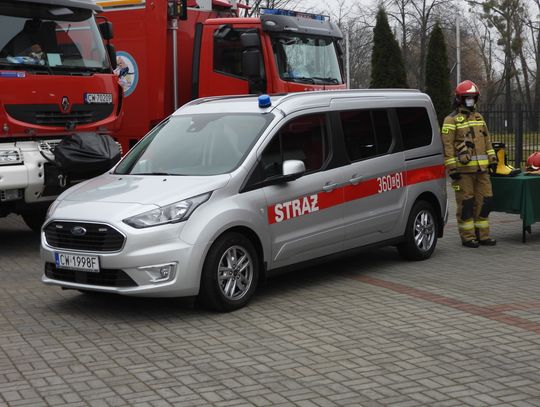 Włocławscy strażacy otrzymali samochód kwatermistrzowski o wartości około 100 000 zł