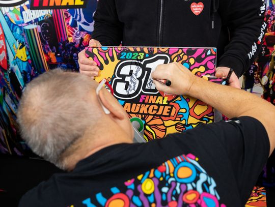 Włocławski sztab WOŚP otrzymał sejf, który można licytować na allegro 