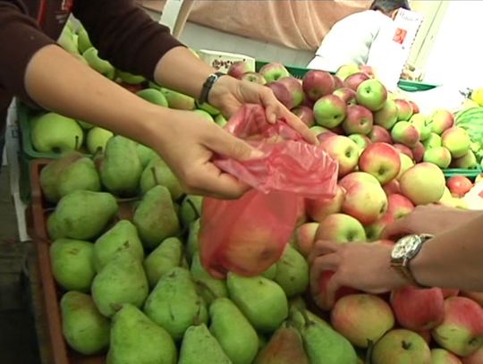 Wraca sprzedaż na miejskich bazarach. Publikujemy listę punktów gastronomicznych, które dowiozą jedzenie na terenie Włocławka