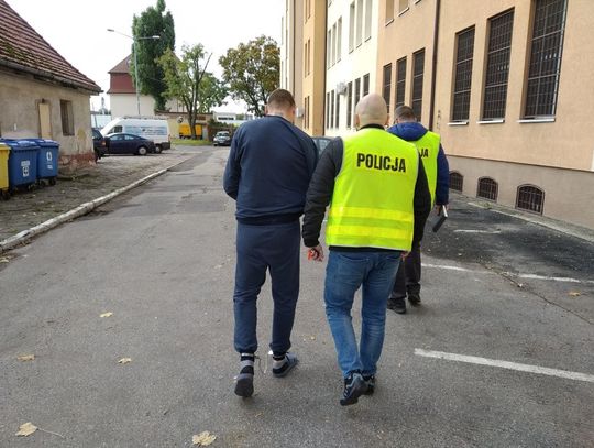 Wszedł do gabinetu prezydenta z siekierą i chciał rozmawiać z włodarzem...