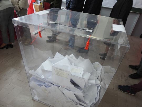 Wybory samorządowe odbędą się 7 i 21 kwietnia. Premier podjął decyzję