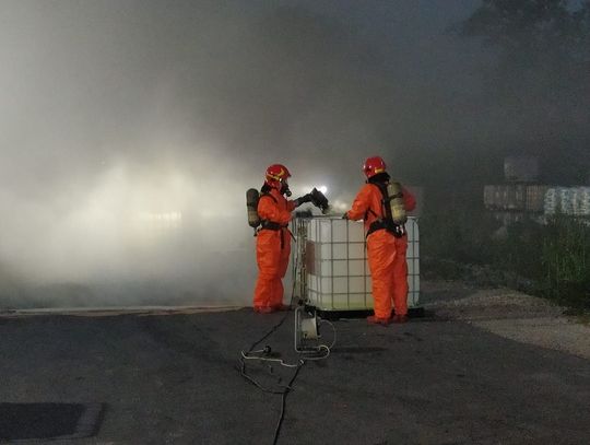 Wyciek kwasu solnego w regionie. Na miejscu osiem zastępów straży pożarnej