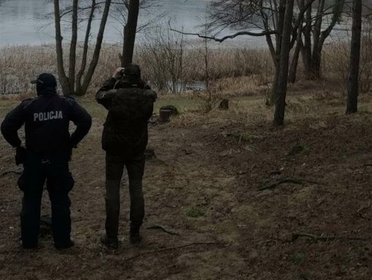 Wycinanie gałęzi świerkowych na dekoracje pomników, to mandat nawet do 500 zł