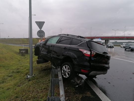 Wypadek na autostradzie w pobliżu Kowala