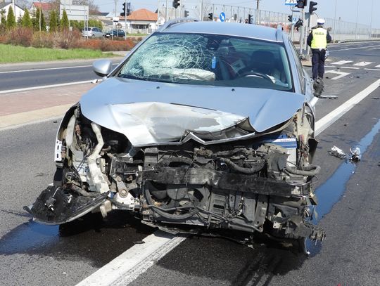 Wypadek na obwodnicy Kowala. Uczestnicy zdarzenia przewiezieni do szpitala 