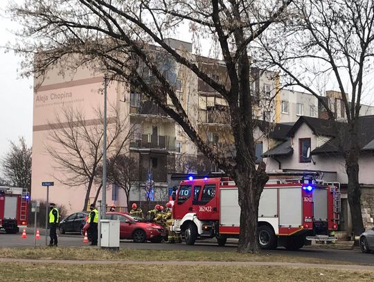 Wypadek na skrzyżowaniu ulic Okrężnej z Leśną. Jedna osoba trafiła do szpitala