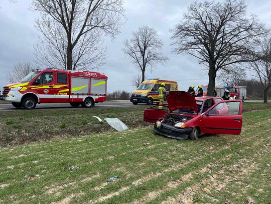 Wypadek w regionie. 60-latkę zabrał śmigłowiec LPR